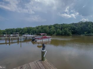 6835 S River Dr, Baltimore, MD 21220