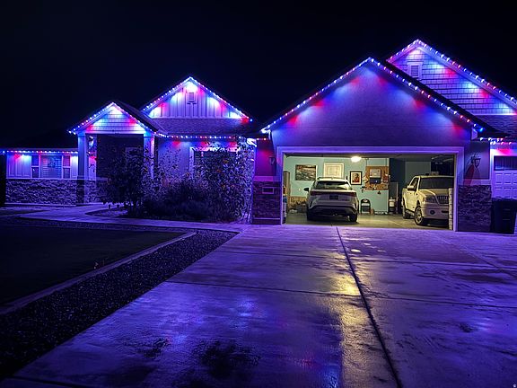 3rd image of 3839 N Arrowhead Ln