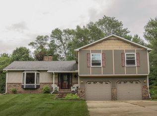 6035 Tory Ln, Chelsea, MI 48118