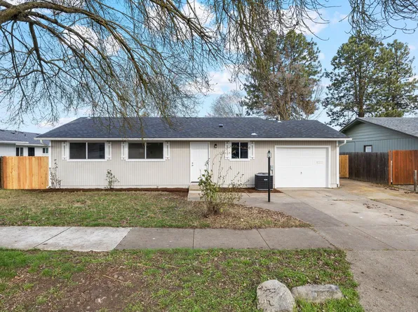 327 Arnwood St, Medford, OR 97501