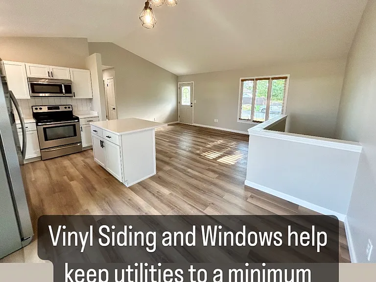 108 N Heather Ln — Photo 4
