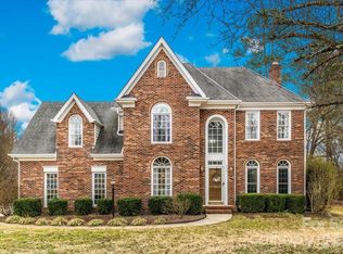636 Sentinel Oak Ln, Charlotte, NC 28214