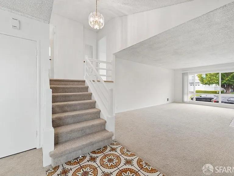 85 Dorchester Dr — Photo 4