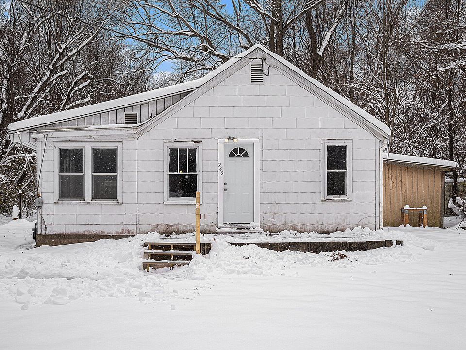 1st image of 242 Higgins St