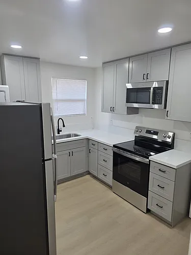 424 B St Photo 1