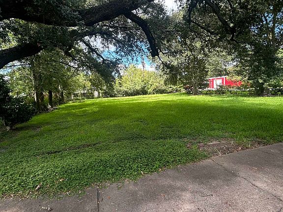 4th image of 5448 32nd St