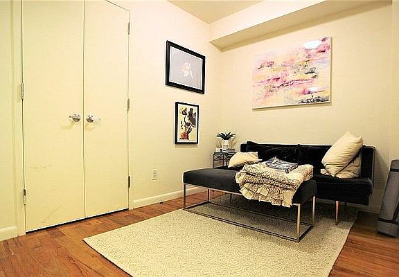 4th image of 56 Saint Marks Pl APT 4D