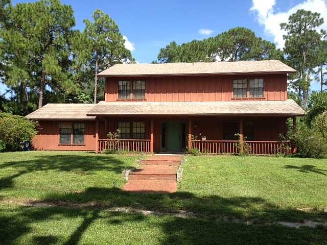 Home For Sale In The Acreage