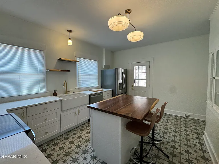 1606 Hawthorne St — Photo 20