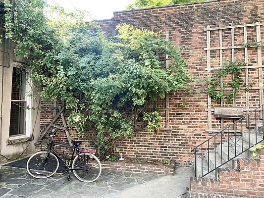 Rented by Corcoran | media 6