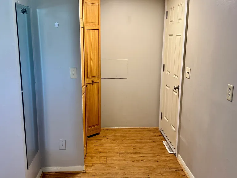 214 W Thomas St #3 — Photo 9
