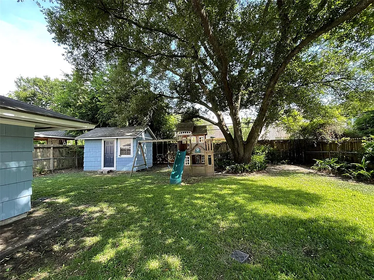 3229 Westridge St — Photo 25