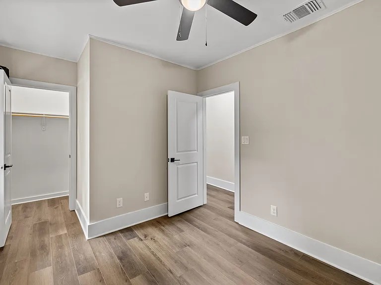 2834 Pearl St — Photo 32