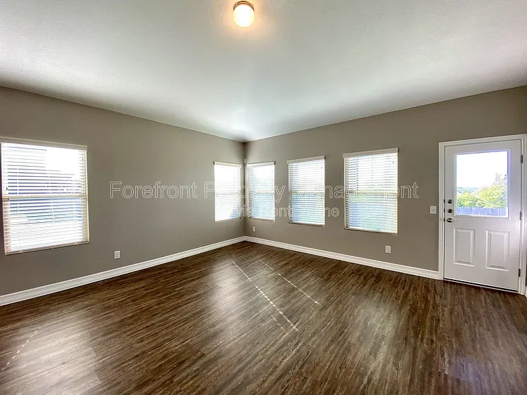 1206 Ranch Fls — Photo 19