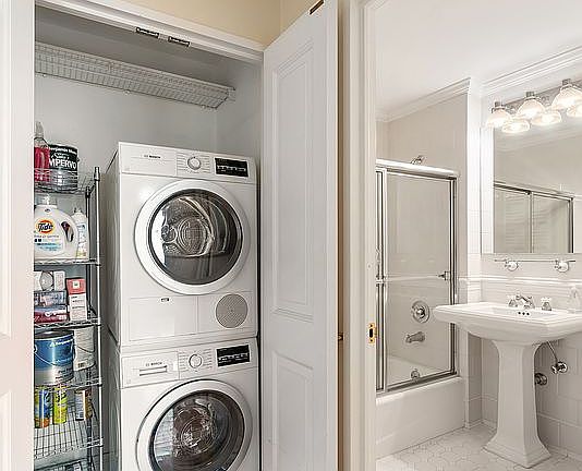 5th image of 404 E 76th St APT 16C