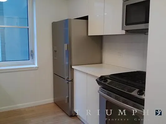 Rented by Triumph Property Group | media 23
