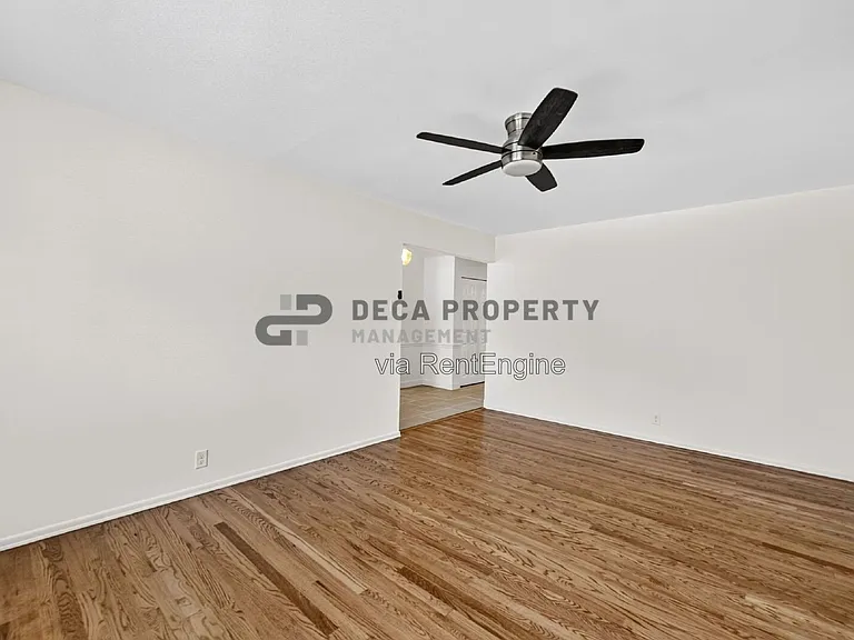 10327 Dorenshire Ct — Photo 9