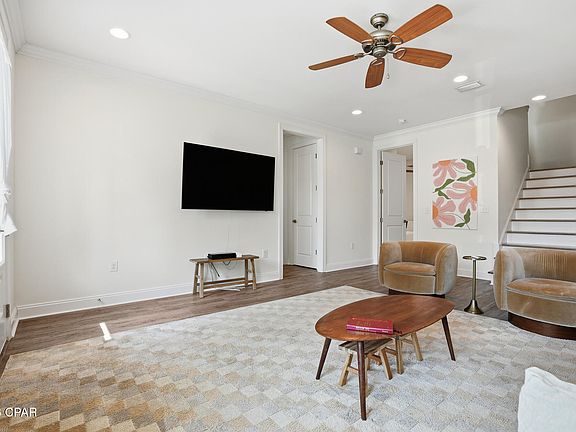 3rd image of 199 Windrow Way