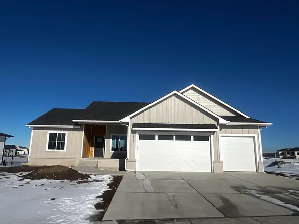 2624 S Clear Creek St, Wichita, KS 67230