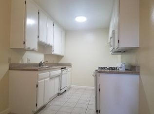 3223 Bennett Dr, Los Angeles, CA 90068