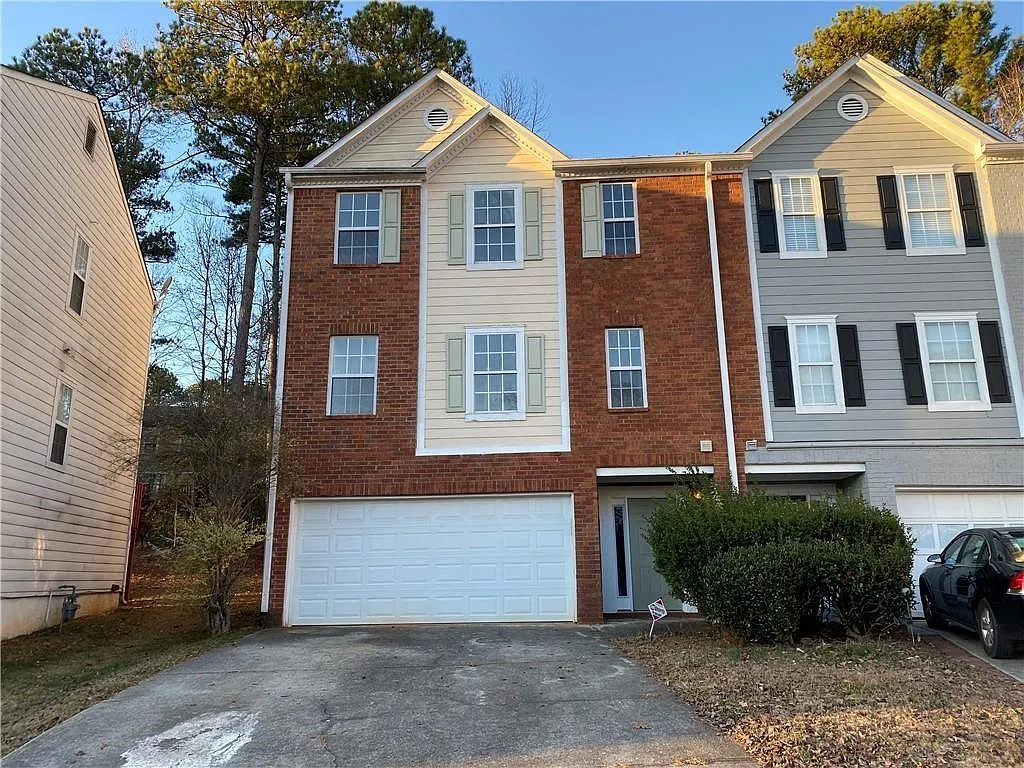3 bed, 2.0 bath, 1859 sqft, $1,995 — Photo 1