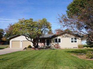 4262 Pennsylvania Ave, Grand Island, NE 68803