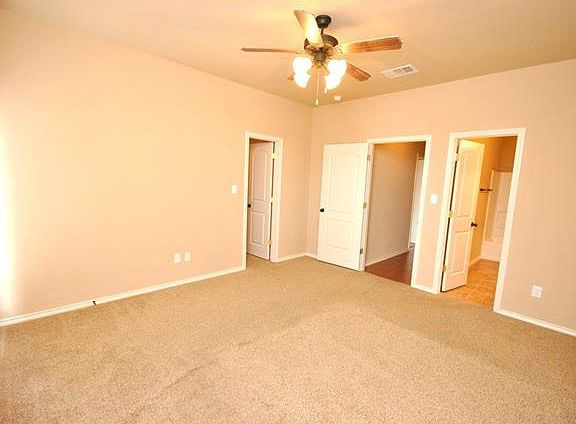 4th image of 1416 Muirfield Bend Dr #B