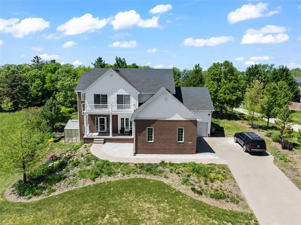4714 148th St, Urbandale, IA 50323