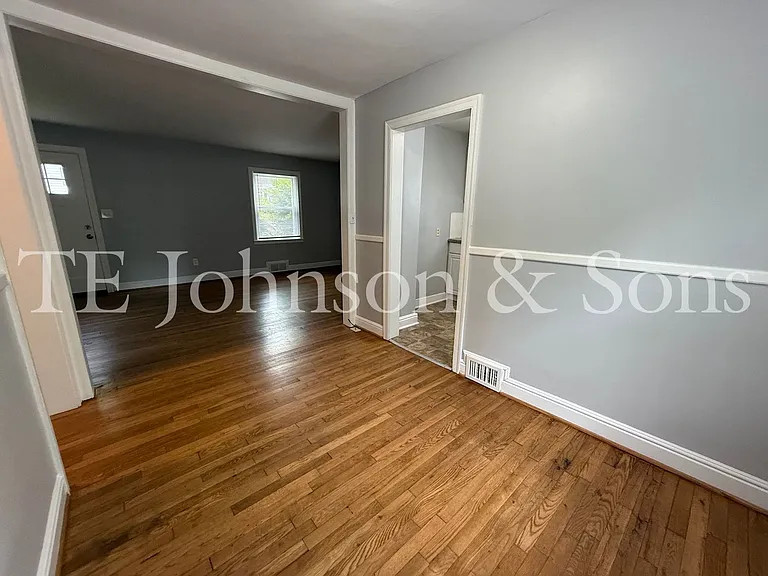 212 Carolina Cir — Photo 13