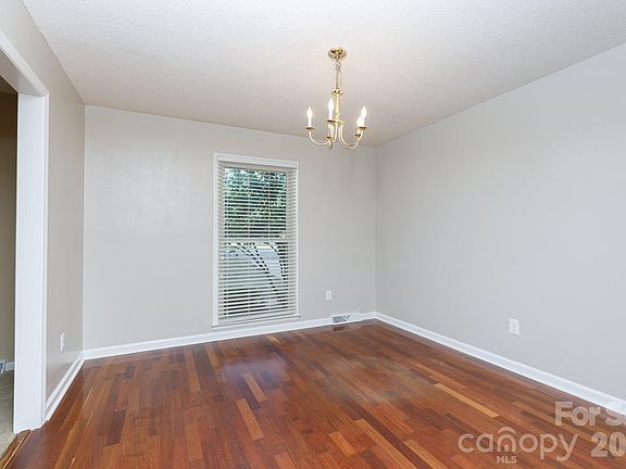 5th image of 1991 Huntington Pl