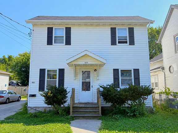 2nd image of 843 W 9th Ave