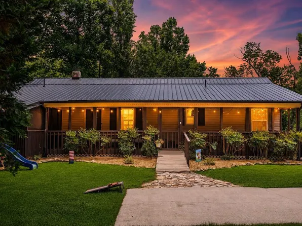 33 Pigeon Creek Rd, Blue Ridge, GA 30513