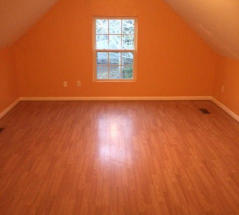 2nd image of 716 Railroad Ave