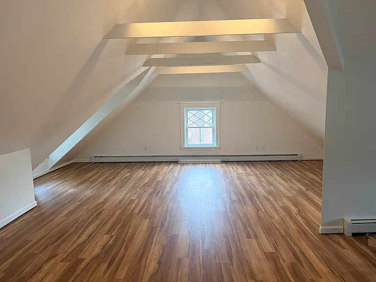 3rd floor primary bedroom