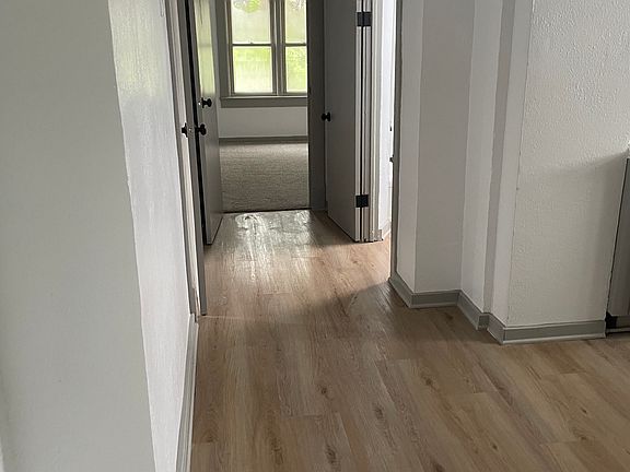 4th image of 5020 S Packard Ave