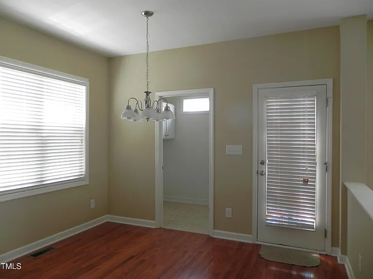 217 Butterbiggins Ln — Photo 5