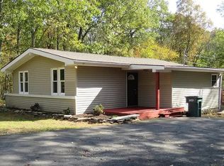 2550 Castor Rd, East Stroudsburg, PA 18302