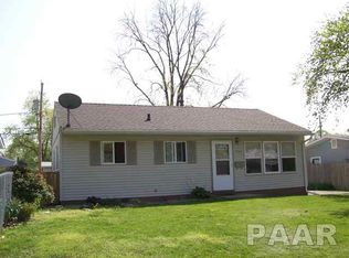 1422 Bellaire Ave, Pekin, IL 61554