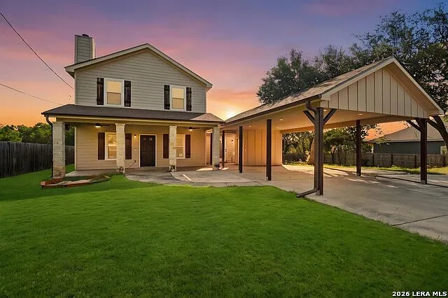 1452 Lakeview Dr — Photo 1