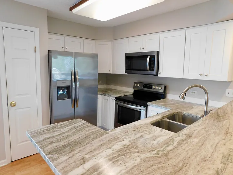 4806 Bay Landing Dr — Photo 3
