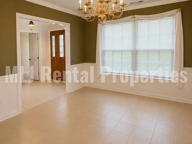 5881 S Irvington Ave — Photo 9