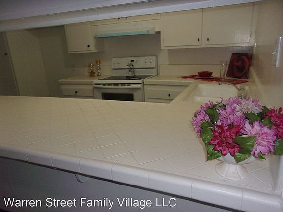 5th image of 505 W Grand Blvd #8085454