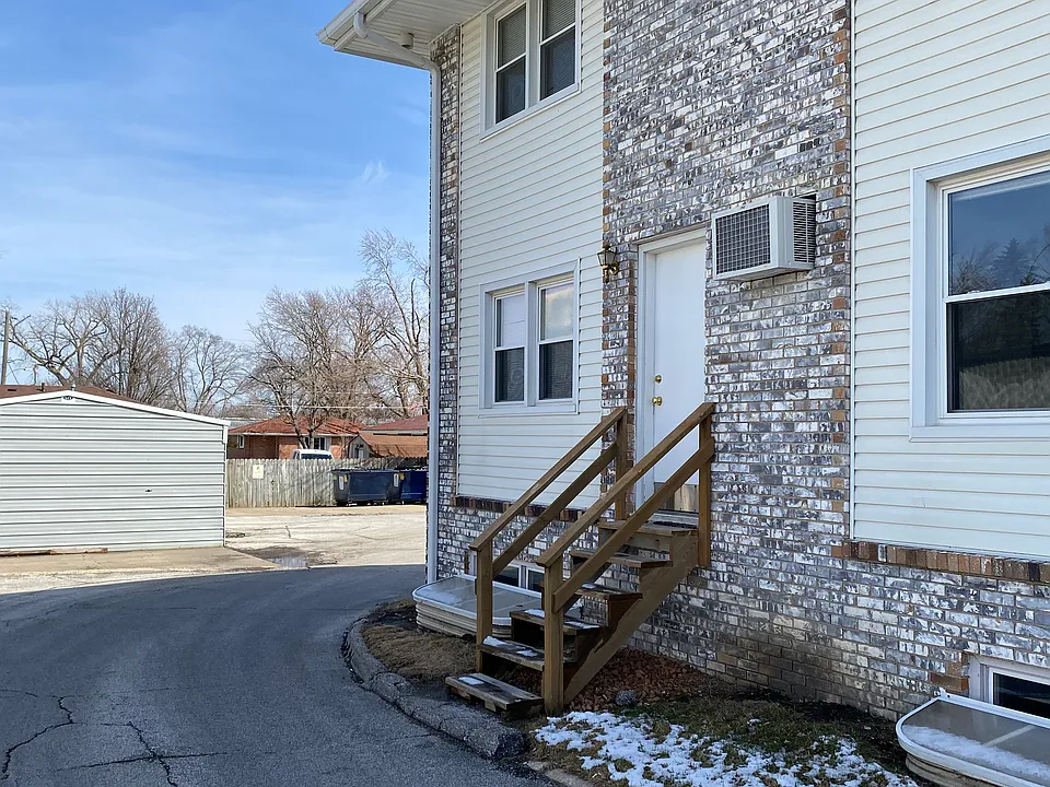 401 SW Elm St #1