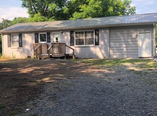 110 N Lakeshore Dr, Tunnel Hill, GA 30755