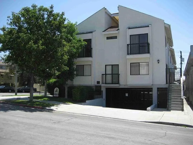 Outside corner view of building
