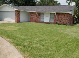 1053 Western Hills Dr, Ferris, TX 75125