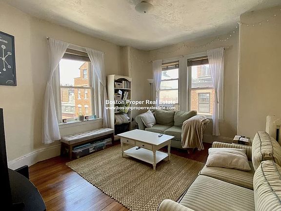 108 Myrtle #12 Boston - Beacon Hill Unit Photo 3