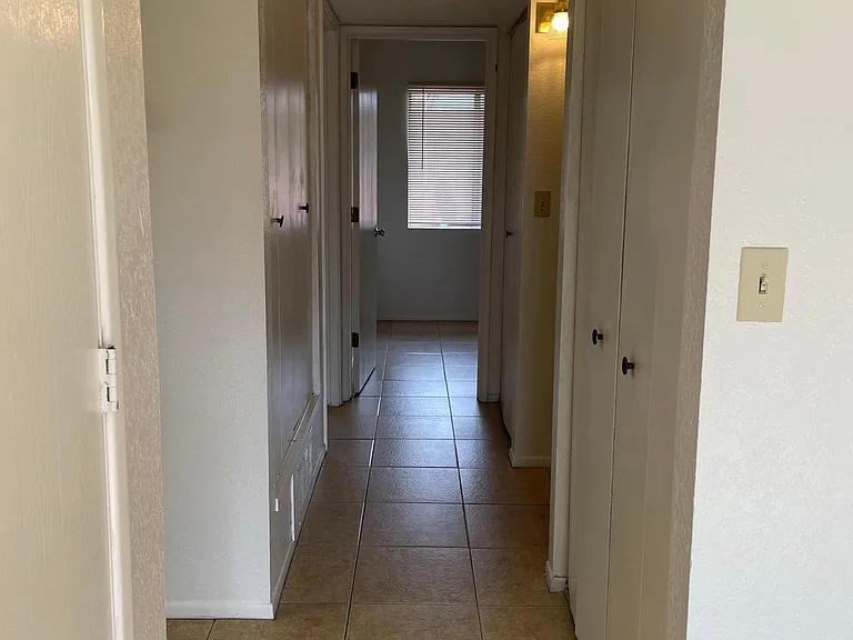 3416 E Monte Vista Dr — Photo 6
