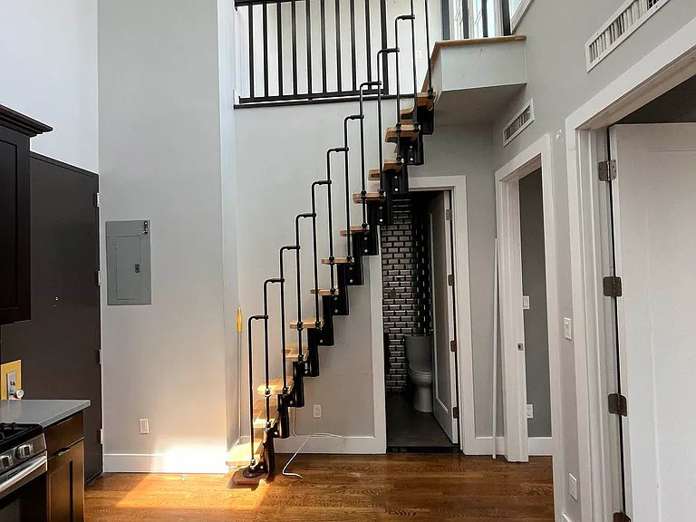 269A Linden St #4F — Photo 8