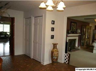 2216 Burningtree Dr SE, Decatur, AL 35603